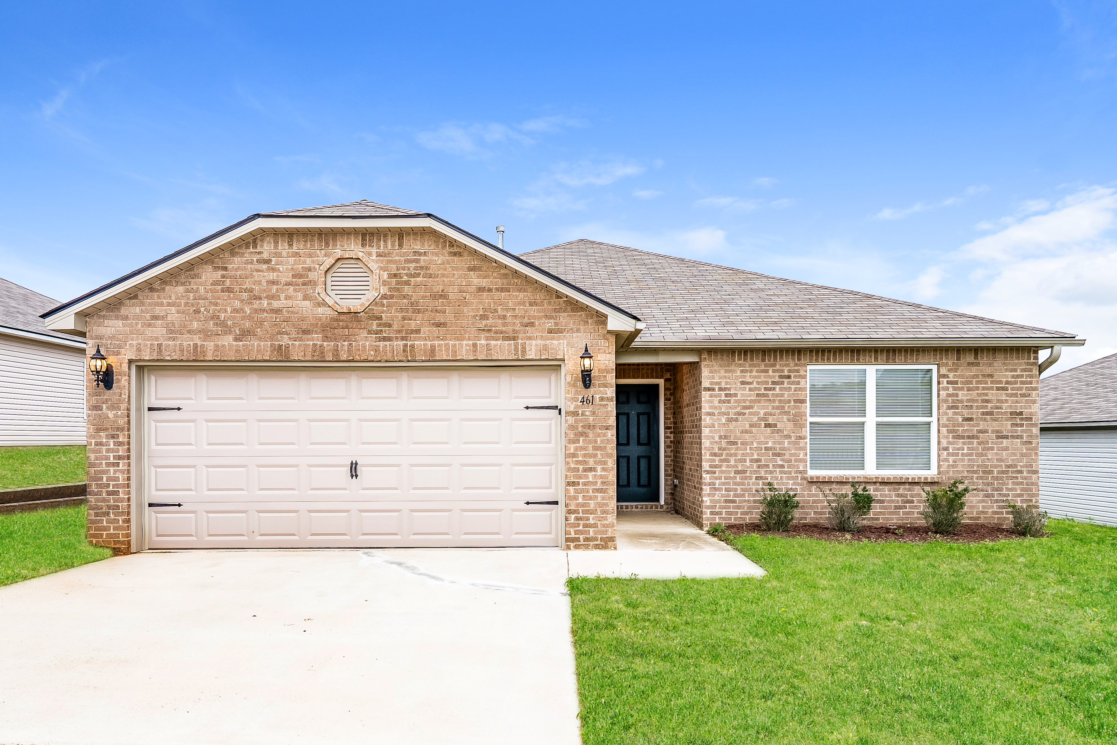 461 WOODLAND TRL PELL CITY, AL 35125